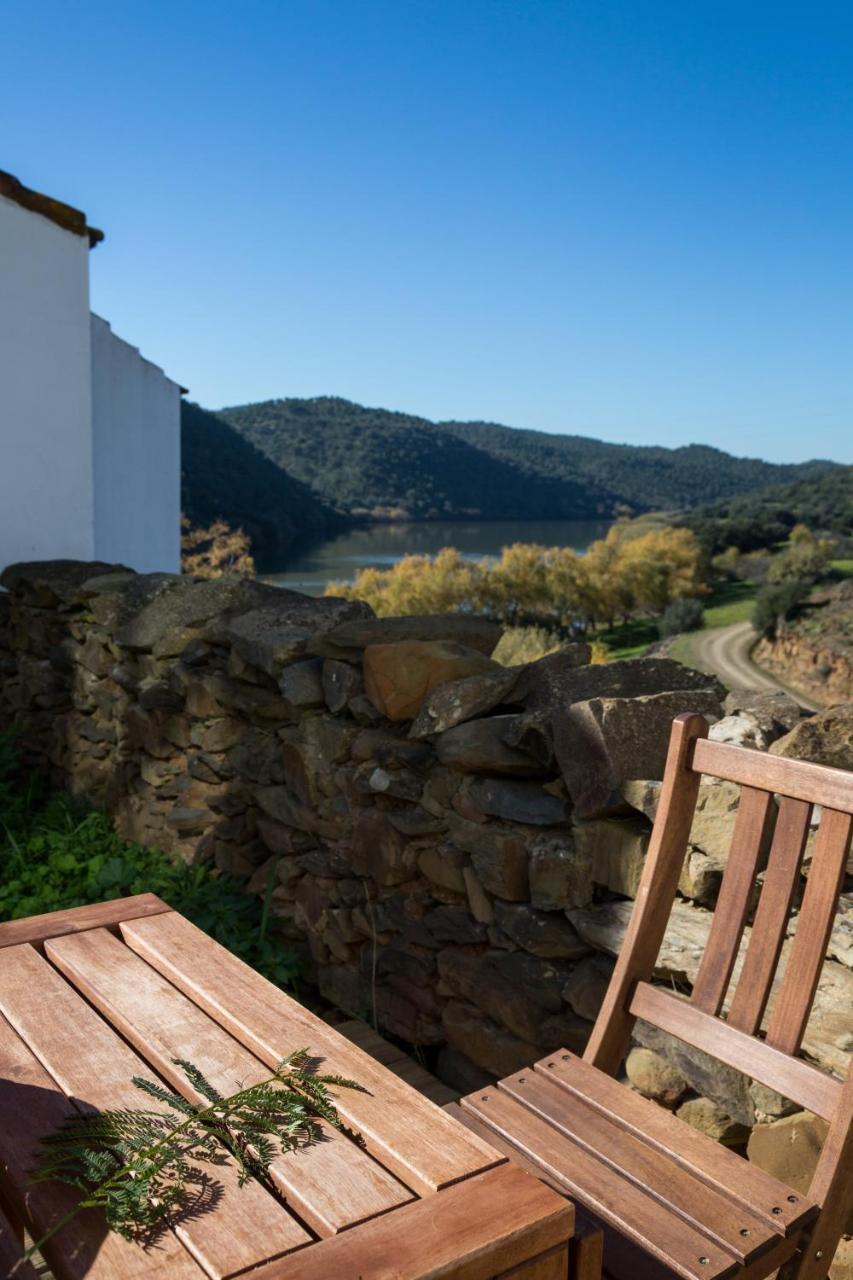 Casa De Las Letrinas Baja, 2 Habt 5 Mas 1 Pers Max Chimenea Con Horno Puerto de la Laja Exterior photo